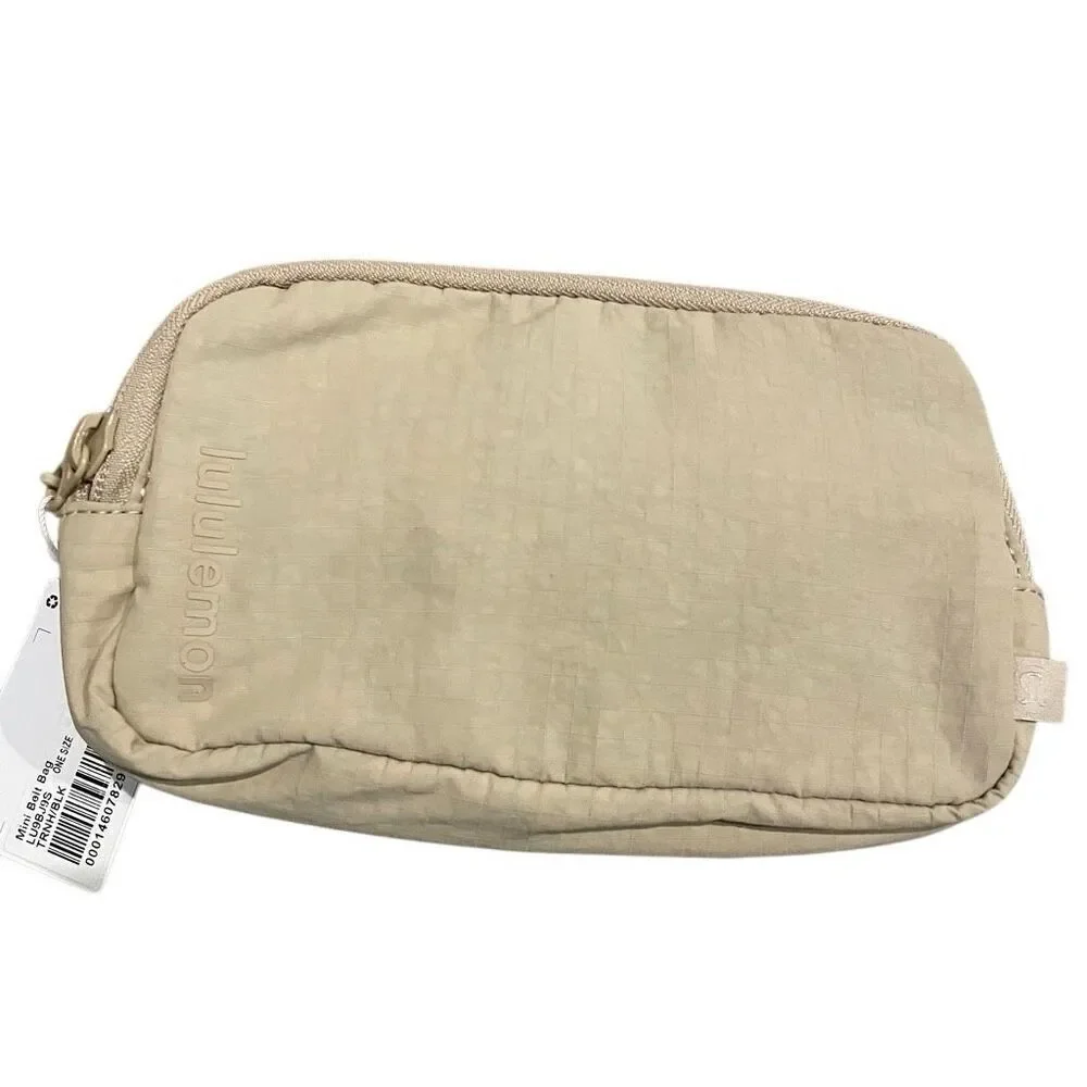 Lululemon Everywhere Mini Belt Bag OS Trench Black Hands Free Lightweight